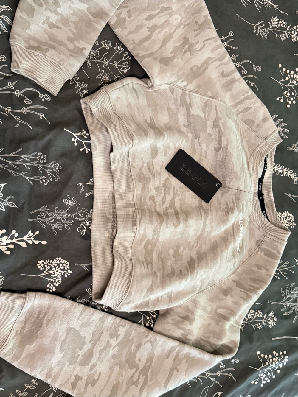 Alphalete Light Beige Camo Crewneck Sweater